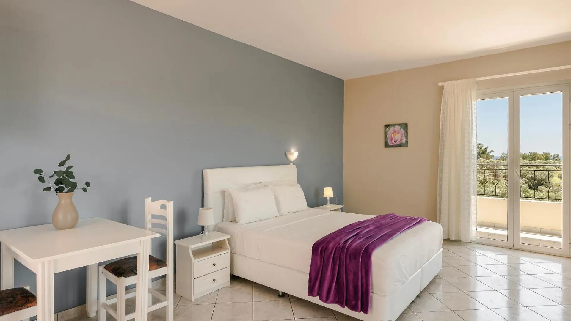 Nautilos Hotel Soullároi